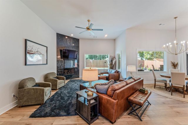 6037 Coral Ridge Drive, Alexander, AR 72002