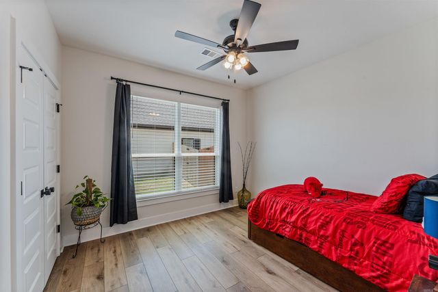 6037 Coral Ridge Drive, Alexander, AR 72002