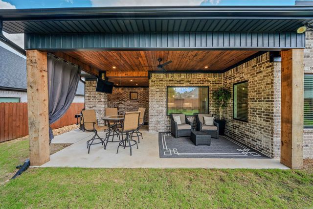 6037 Coral Ridge Drive, Alexander, AR 72002
