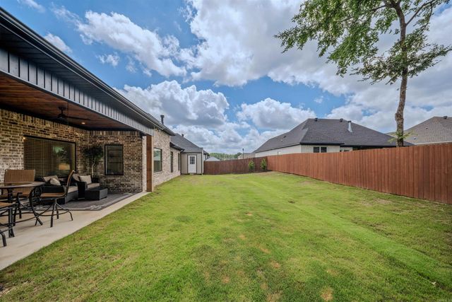 6037 Coral Ridge Drive, Alexander, AR 72002