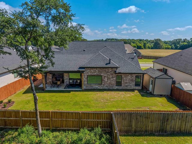 6037 Coral Ridge Drive, Alexander, AR 72002