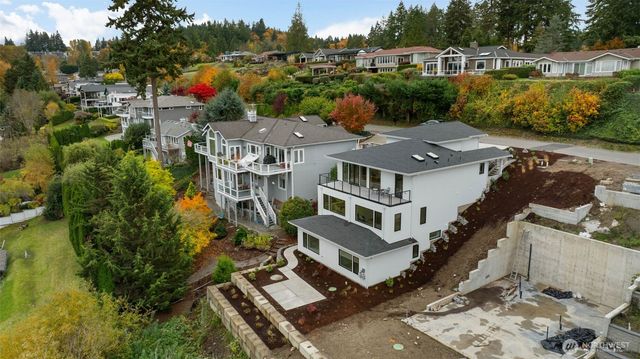 8307 Bayridge Avenue, Gig Harbor, WA 98332