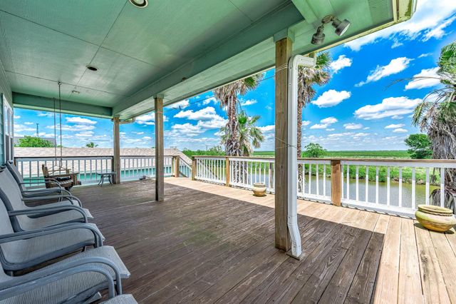 171 Cr 299, Sargent, TX 77414