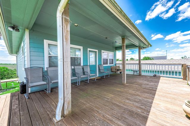 171 Cr 299, Sargent, TX 77414