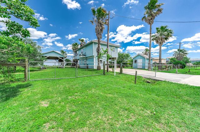 171 Cr 299, Sargent, TX 77414