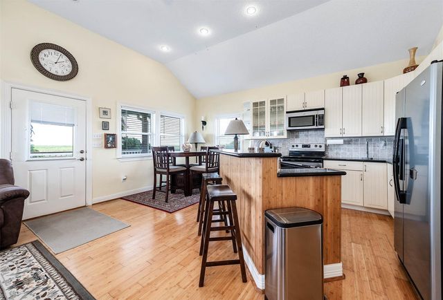 171 Cr 299, Sargent, TX 77414