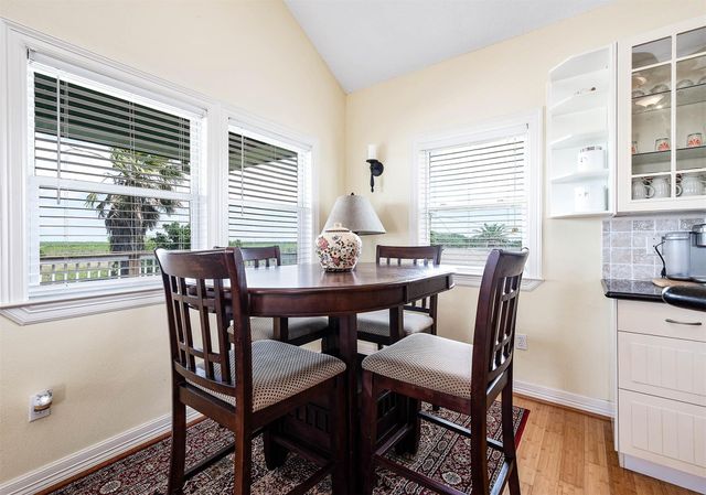 171 Cr 299, Sargent, TX 77414