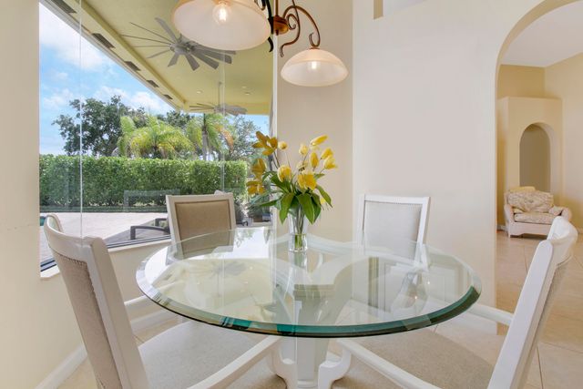 660 SW Yacht Basin Way, Stuart, FL 34997