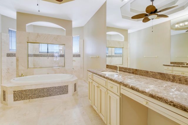 660 SW Yacht Basin Way, Stuart, FL 34997