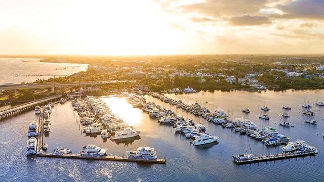 660 SW Yacht Basin Way, Stuart, FL 34997