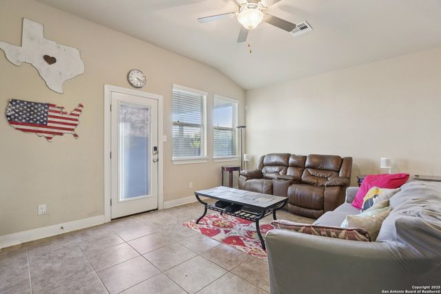 8626 Laheema, San Antonio, TX 78251