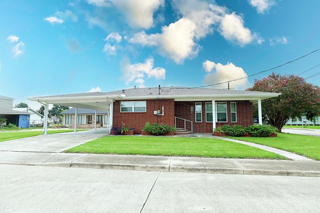 1402 Virgina St, Houma, LA 70363