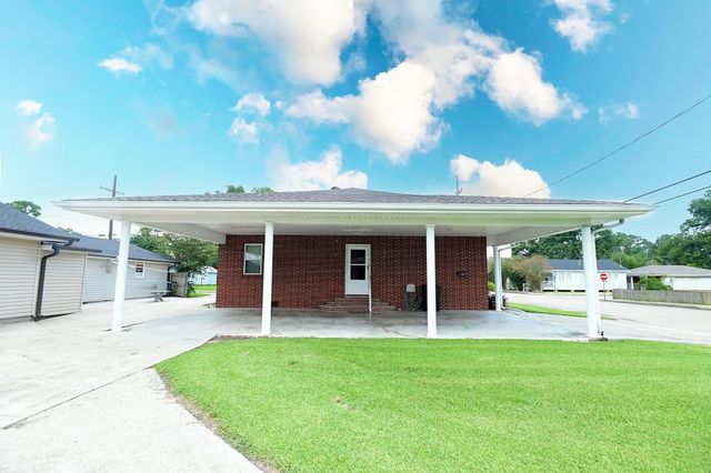 1402 Virgina St, Houma, LA 70363