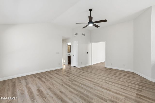 7113 W JULIE Drive, Glendale, AZ 85308