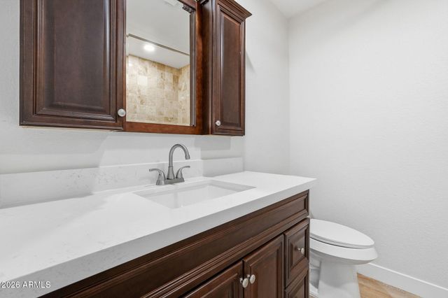 7113 W JULIE Drive, Glendale, AZ 85308