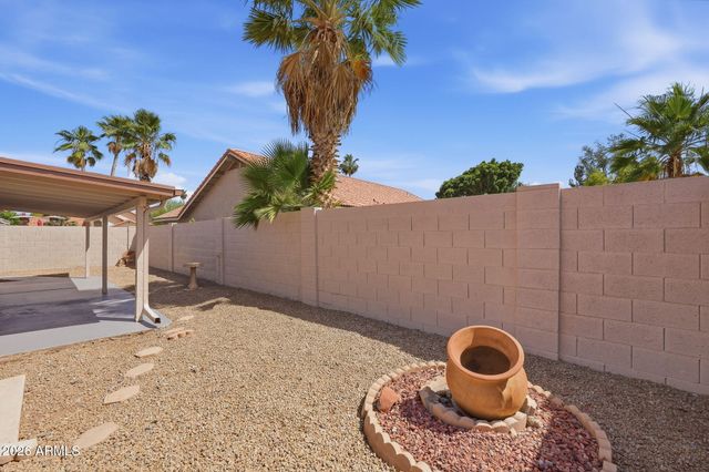 7113 W JULIE Drive, Glendale, AZ 85308