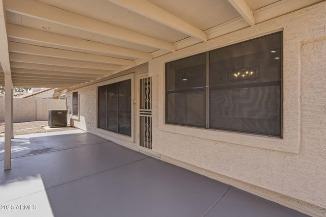 7113 W JULIE Drive, Glendale, AZ 85308