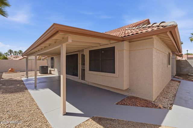 7113 W JULIE Drive, Glendale, AZ 85308