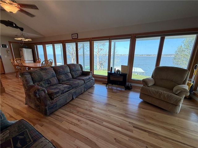 25831 621 Road, Grove, OK 74344