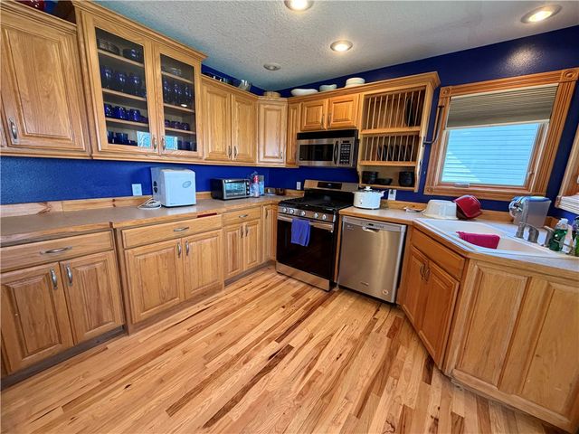 25831 621 Road, Grove, OK 74344
