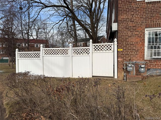 150 Grand Central Parkway 100GA, Jamaica, NY 11432