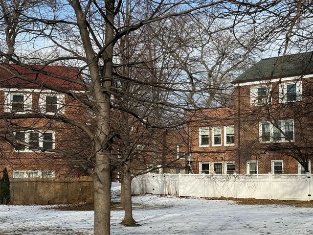 150 Grand Central Parkway 100GA, Jamaica, NY 11432