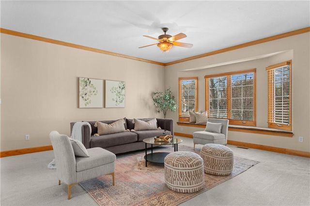 4203 SE Willow Ridge Court, Blue Springs, MO 64014