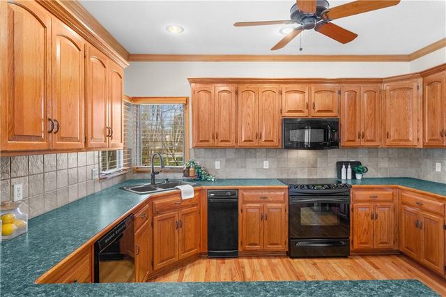 4203 SE Willow Ridge Court, Blue Springs, MO 64014