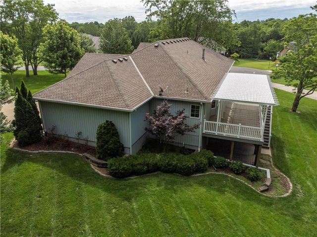 4203 SE Willow Ridge Court, Blue Springs, MO 64014