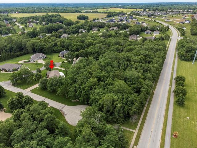 4203 SE Willow Ridge Court, Blue Springs, MO 64014