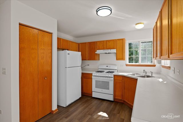 1603 Valley Ridge Drive, Plainfield, IL 60586