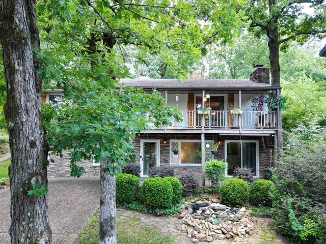 1926 Waterside Drive, North Little Rock, AR 72116