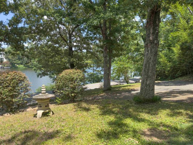1926 Waterside Drive, North Little Rock, AR 72116