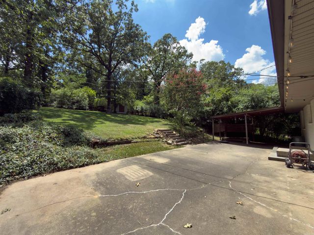 1926 Waterside Drive, North Little Rock, AR 72116