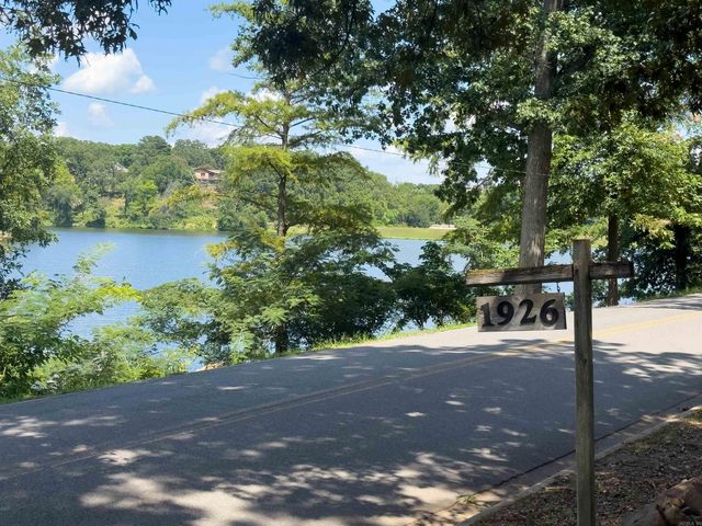 1926 Waterside Drive, North Little Rock, AR 72116