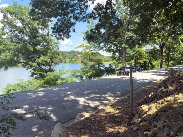 1926 Waterside Drive, North Little Rock, AR 72116