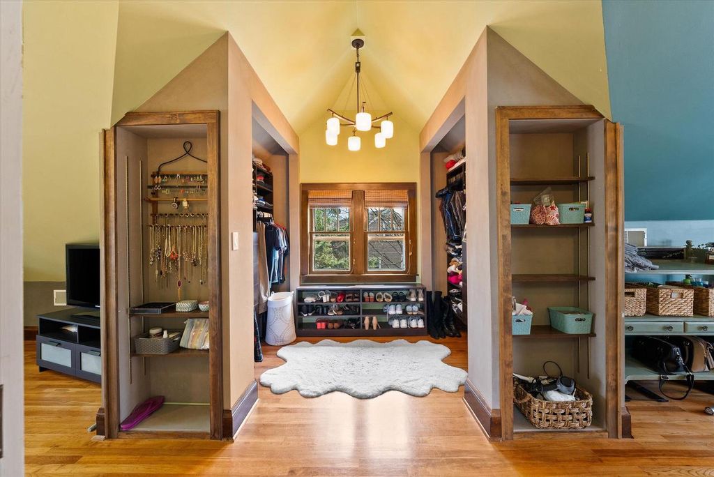 property-img