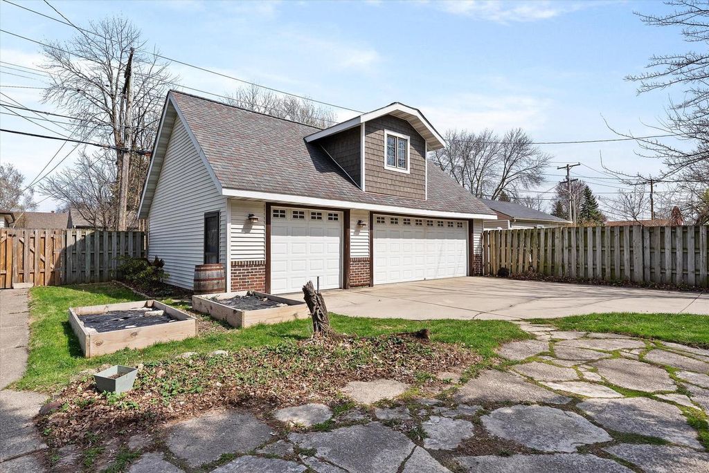 property-img