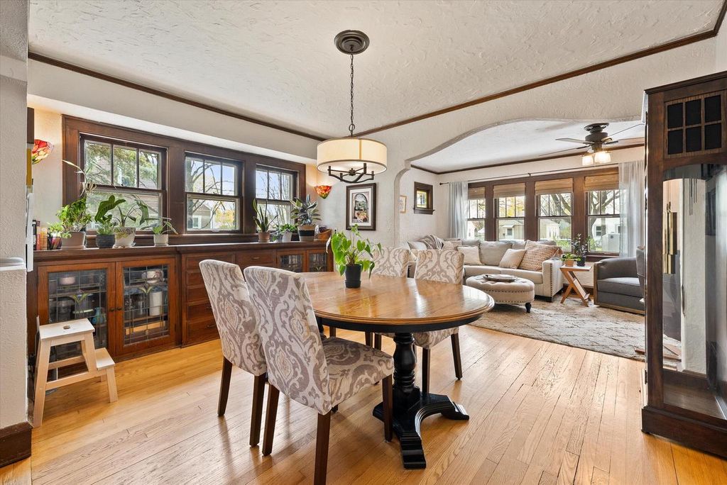 property-img