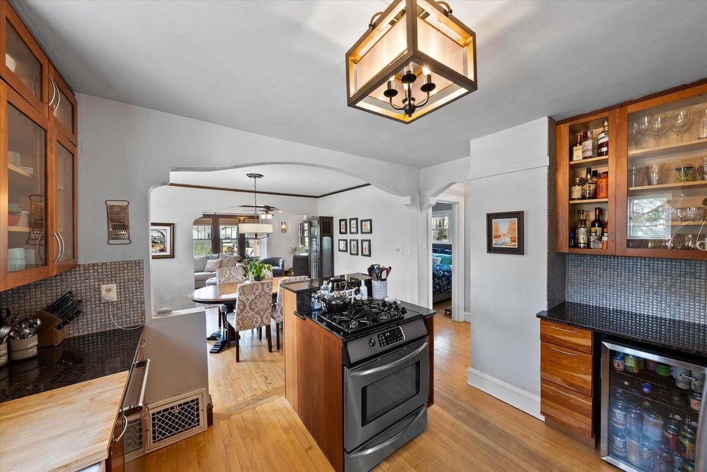 property-img