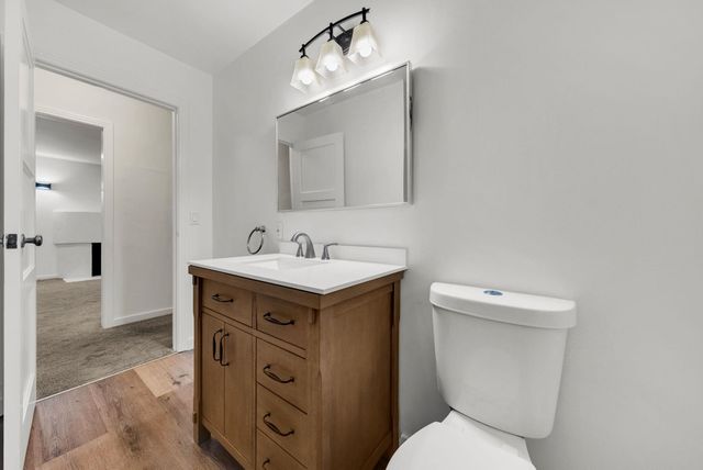 20911 Chester St, Castro Valley, CA 94546