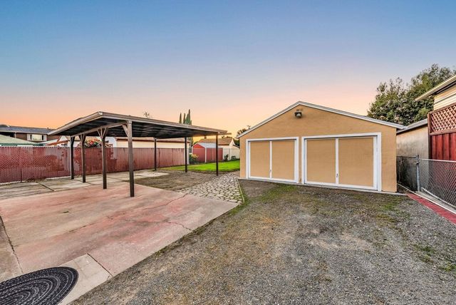20911 Chester St, Castro Valley, CA 94546