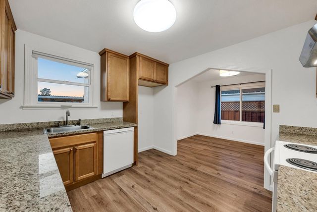 20911 Chester St, Castro Valley, CA 94546