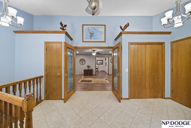 27612 Fontanelle Oaks Circle, Nickerson, NE 68044