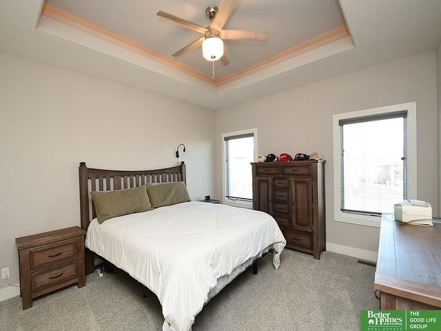 516 Sherwood Drive, Gretna, NE 68028