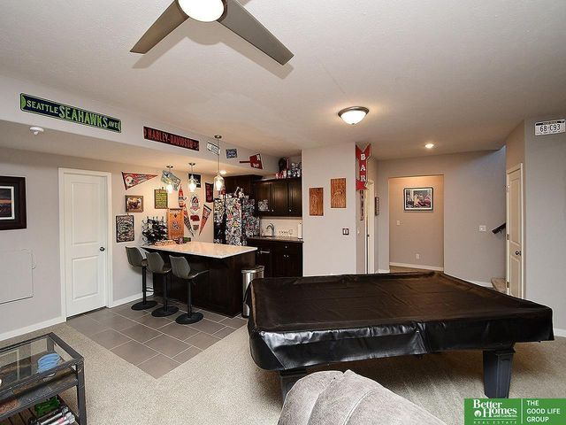 516 Sherwood Drive, Gretna, NE 68028