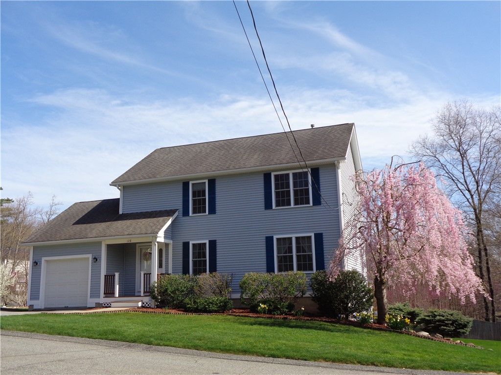 128 West Road, Cumberland, RI 02864