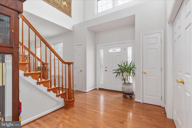 25 LILBURN DR, Bunker Hill, WV 25413