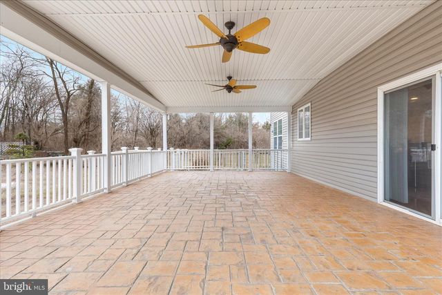 25 LILBURN DR, Bunker Hill, WV 25413