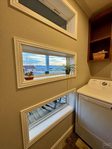 279 W Acorn Dr, Pueblo West, CO 81007